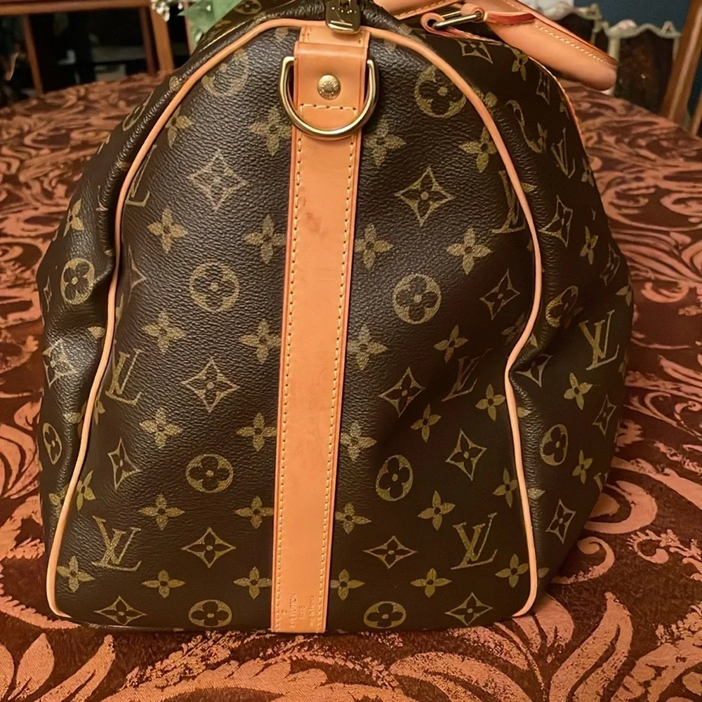 EUC Beautiful Louis Vuitton Monogram Keepall Bandolier 50